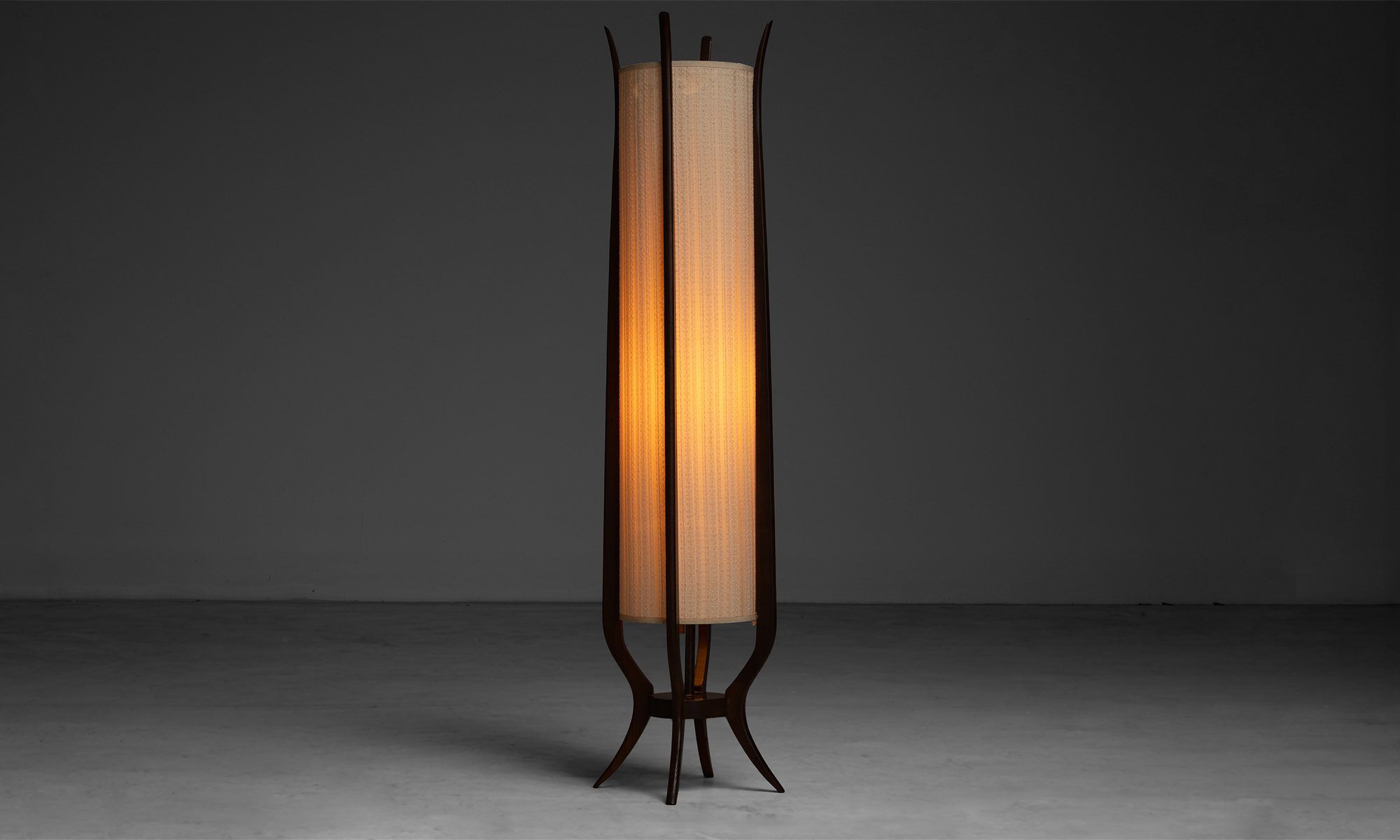 お盆　ペル・アリメンティ アーツ・アンド・クラフツ　民芸品　イタリア Adrian Pearsall Floor Lamp :: Obsolete