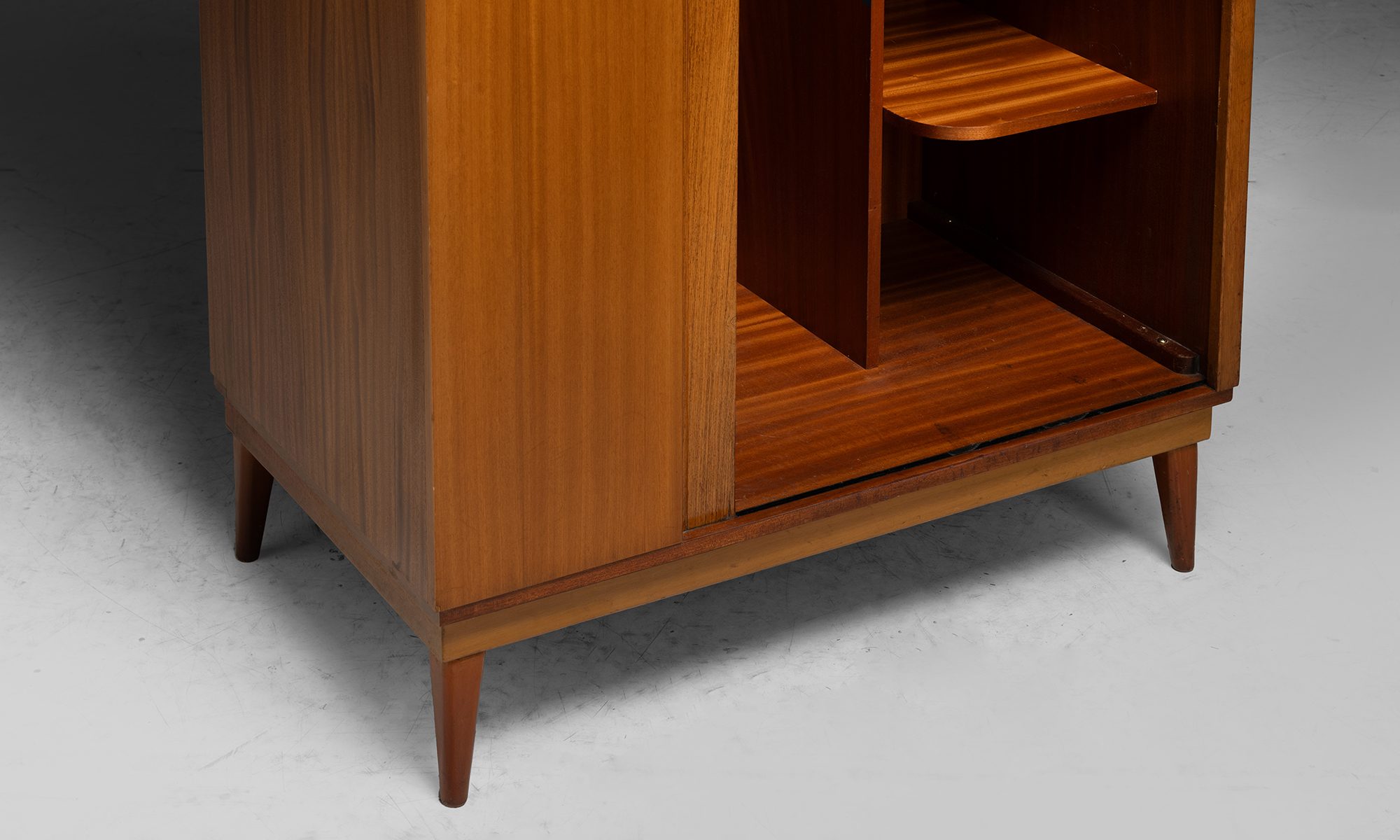 Mid Century Armoire :: Obsolete